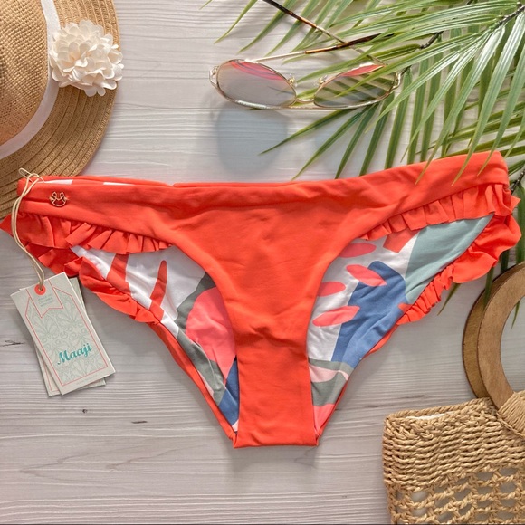 Maaji Ruffle Reversible Bikini Bottoms 👙🏄🏼‍♀️☀️ - Picture 1 of 11
